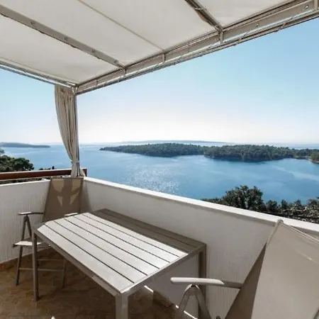 In Palit With Sea View, Terrace, Air Conditioning, Wi-fi *