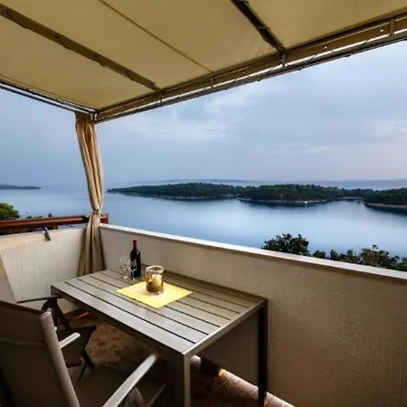 In Palit With Sea View, Terrace, Air Conditioning, Wi-fi Apartman *